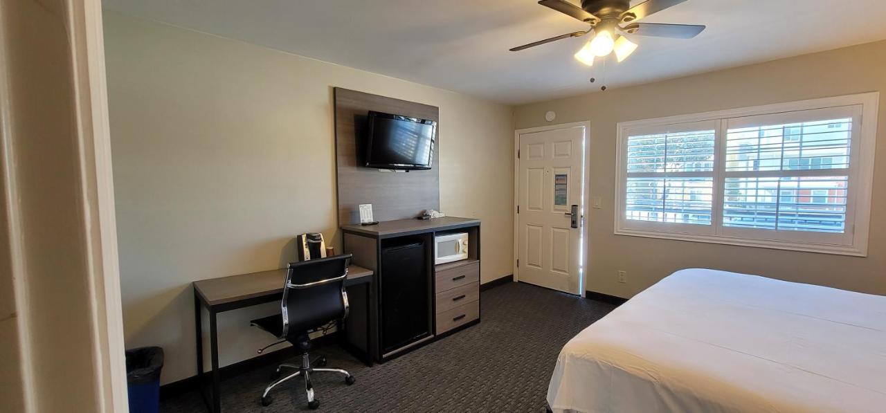Beachwalker Inn&Suites Pismo Beach Exterior foto