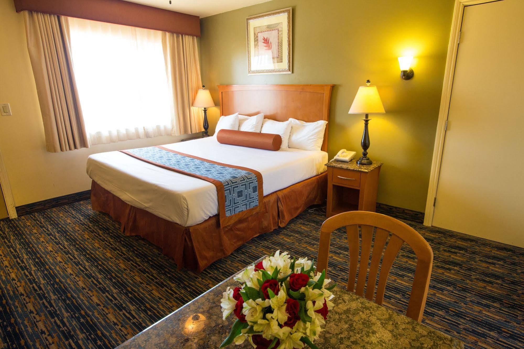 Beachwalker Inn&Suites Pismo Beach Exterior foto